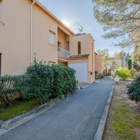 Apartment Les Calanques De Boulouris By Interhome Saint-Raphael (Var)
